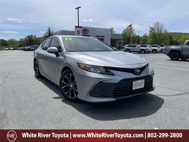 Celestial Silver Metallic 2022 Toyota Camry LE FWD Sedan Front-Wheel Drive 8-Speed Automatic