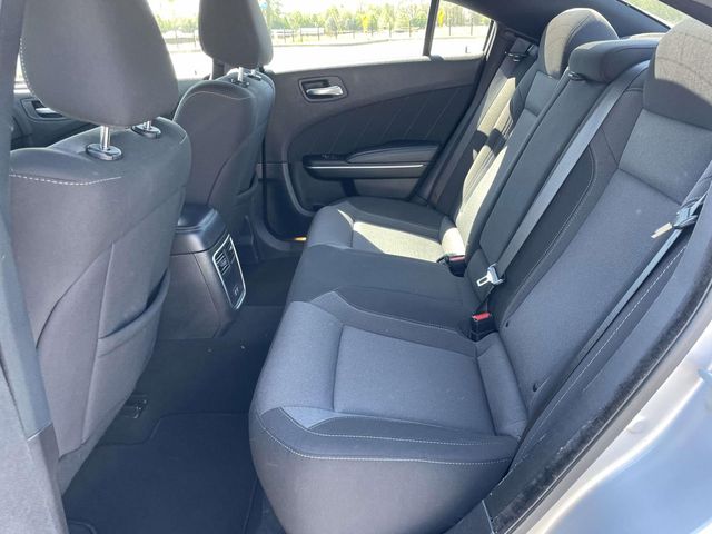 Used 2022 Silver Dodge SXT image 9