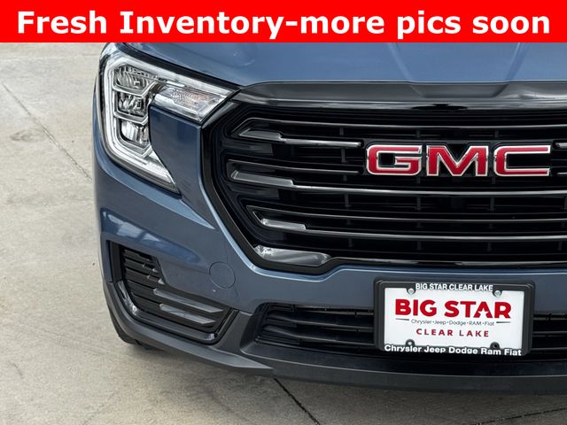 2024 GMC Terrain SLE Blue at AutoSavvy Houston Northwest