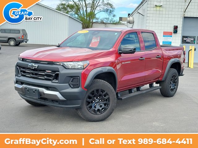Red 2023 Chevrolet Colorado Trail Boss Crew Cab 4WD Pickup Truck Four-Wheel Drive 8-Speed Automatic