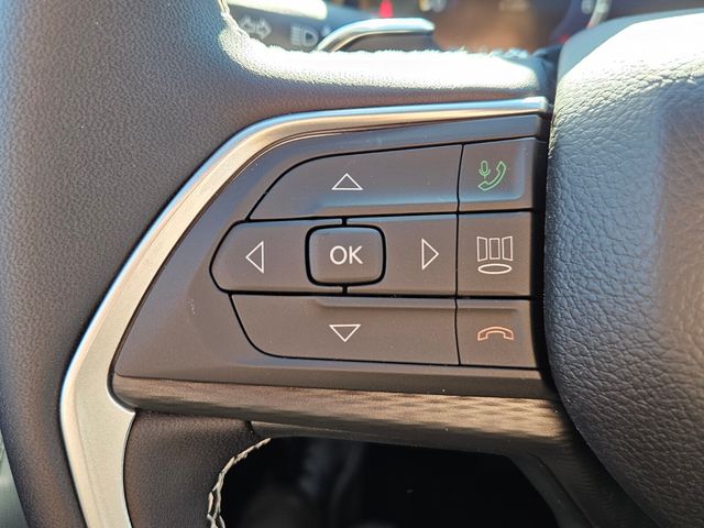 2025 Jeep Grand Cherokee L Laredo X 4x4