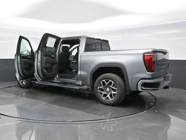 2025 GMC Sierra 1500 SLT 40