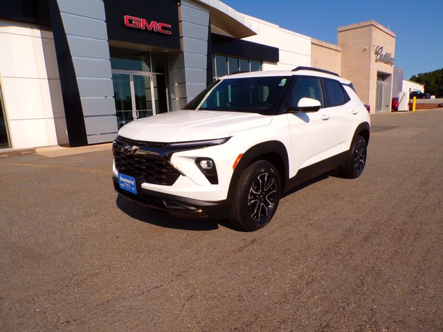 Summit White 2024 Chevrolet Trailblazer SUV / Crossover Four-Wheel Drive 9-Speed Automatic