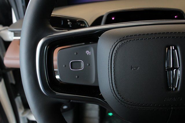 New 2026 White Lincoln Reserve image 14