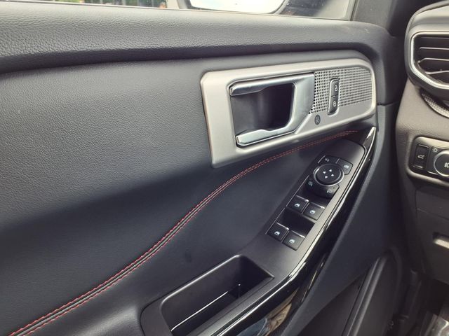 2024 Ford Explorer - Image 21