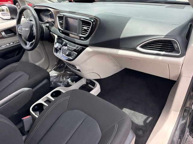 2022 Chrysler Voyager - $20,988