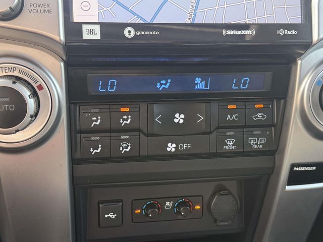 Used 2022  Toyota Limited image 29