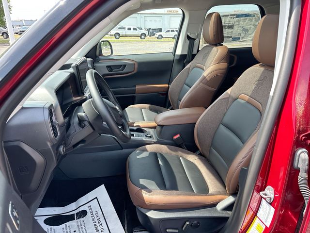 New 2025 Ruby Red Metallic Tinted Clearcoat Ford Outer Banks® image 17