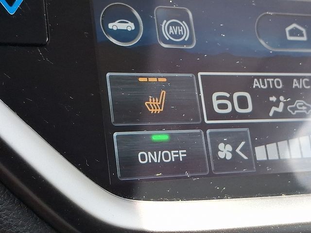 2023 Subaru Ascent Onyx Edition White at Rafferty Subaru