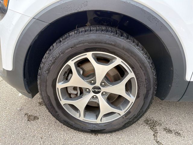 Certified Used 2022 White Kia EX image 21