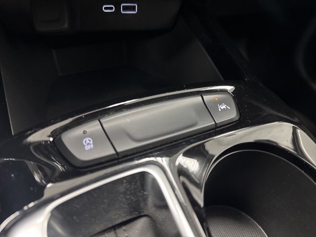 used 2024 Chevrolet Trax car, priced at $20,278