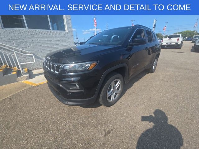 Diamond Black 2023 Jeep Compass SUV / Crossover Four-Wheel Drive 8-Speed Automatic