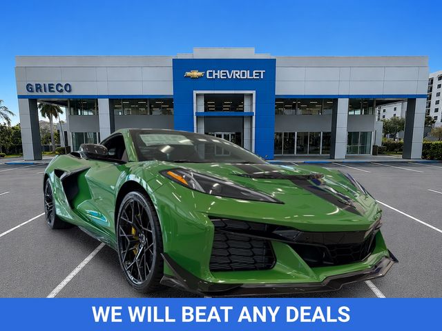 Roswell Green Metallic 2026 Chevrolet Corvette Coupe Rear-Wheel Drive 8-Speed Dual Clutch