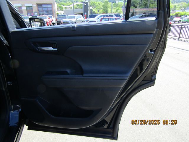 used 2023 Toyota Highlander car, priced at $35,499