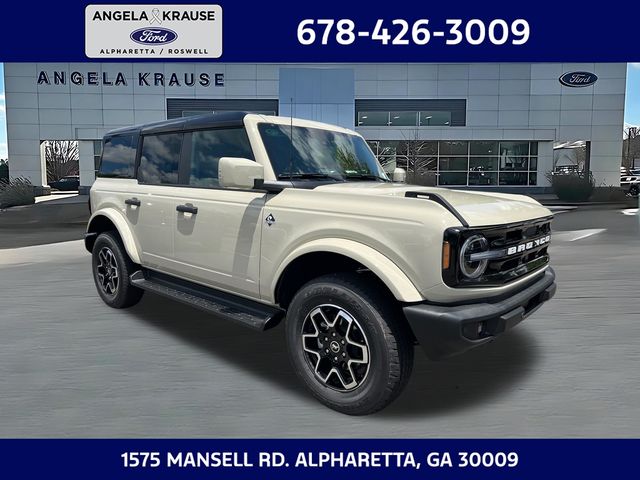 2026 Ford Bronco Outer Banks