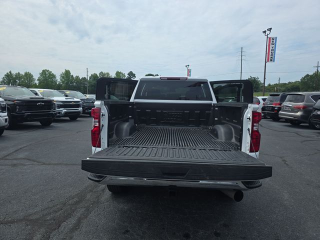 Used 2025 White Chevrolet LT image 13