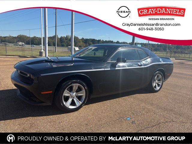 2021 Dodge Challenger SXT's photo