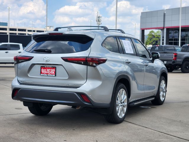 2025 Toyota Highlander Limited Silver at Gullo Toyota