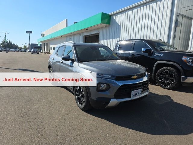 Gray (Satin Steel Metallic) 2022 Chevrolet Trailblazer LT FWD SUV / Crossover Front-Wheel Drive Continuously Variable Transmission