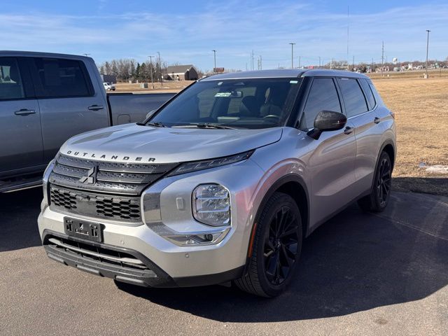 2022 Mitsubishi Outlander Black Edition S-AWC