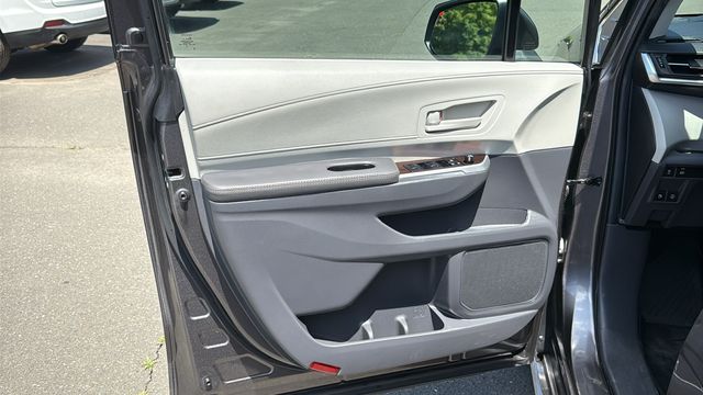 Used 2024 Toyota Sienna Van