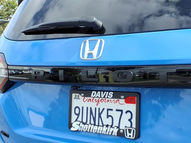 Used 2025 Honda Pilot SUV