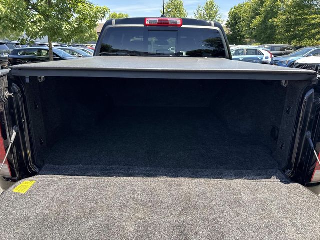 Used 2023 Black Chevrolet Z71 image 29