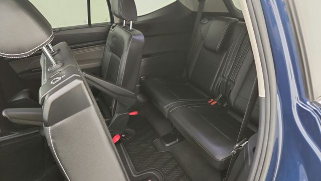 2023 Volkswagen Atlas 2.0T SE w/Technology  at Victoria Chrysler Dodge Jeep Ram