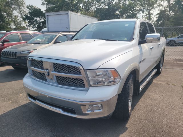 Bright White Clearcoat/Mineral Gray Metallic CC 2010 Dodge RAM 1500 Pickup Truck Four-Wheel Drive 5-Speed Automatic