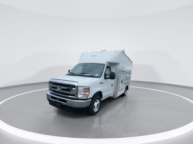 New 2026 White Ford  image 2