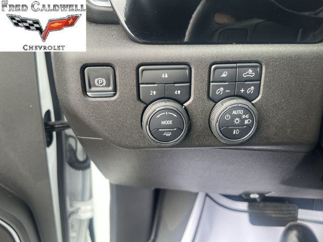 ChevroletSilverado 2500HD23