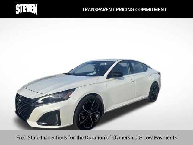Pearl White Tricoat 2025 Nissan Altima Sedan Front-Wheel Drive Continuously Variable Transmission