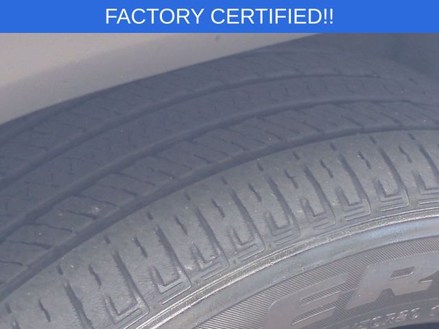 Used 2022 White Jeep Altitude image 11