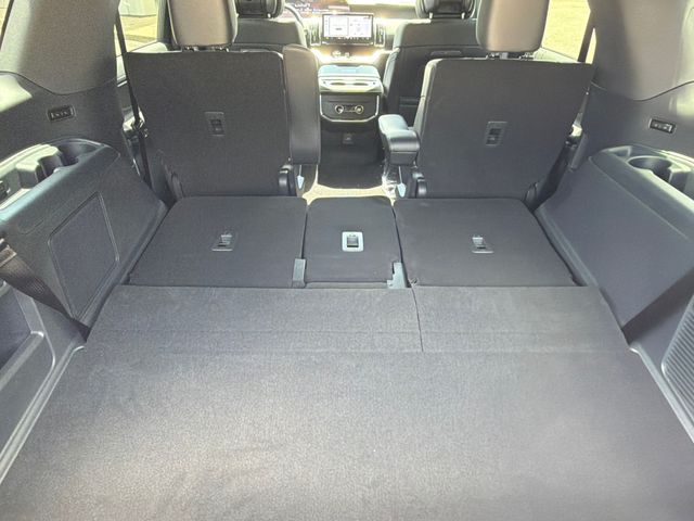 New 2026 Ford Expedition SUV