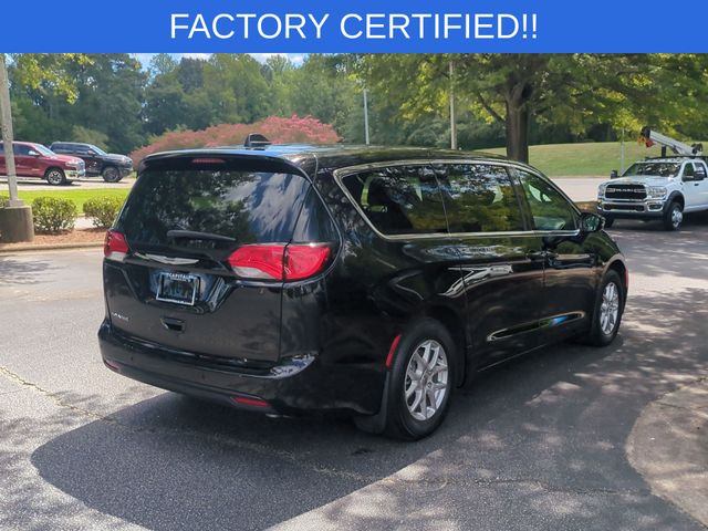 Used 2025 Black Chrysler LX image 5