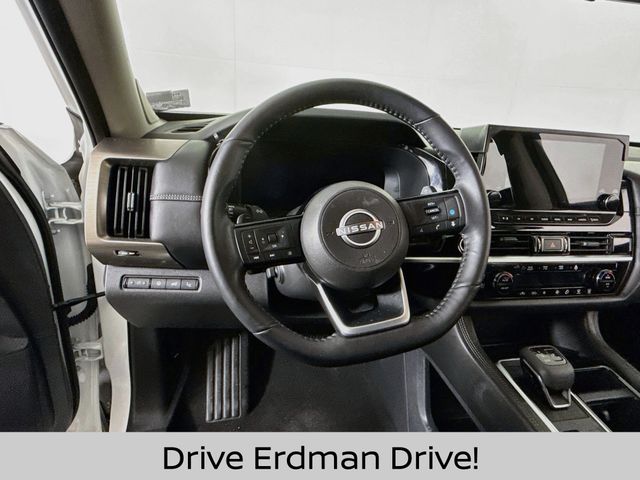 Used 2024 Nissan Pathfinder SUV