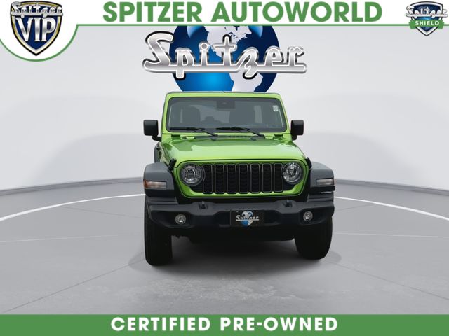 Used 2025 Green Jeep Sport S image 3