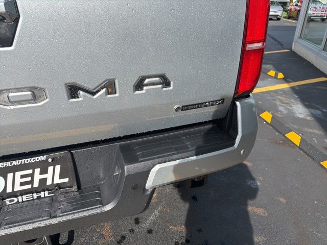 2026 Toyota Tacoma Limited - Photo 18
