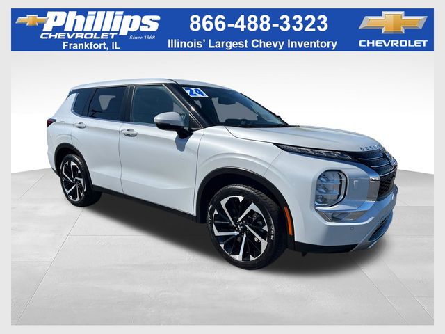 Diamond White 2024 Mitsubishi Outlander SUV / Crossover All-Wheel Drive Continuously Variable Transmission