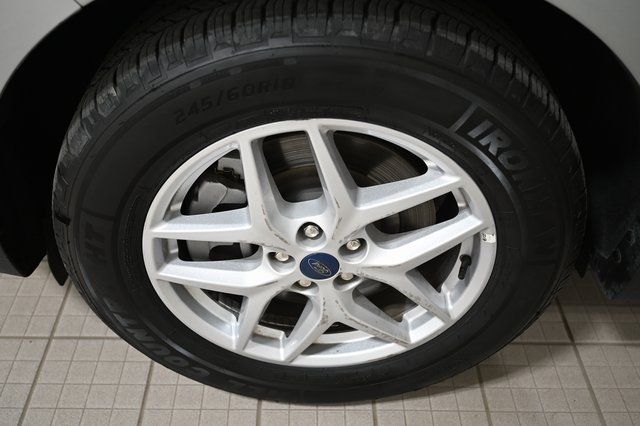 Used 2022 Silver Ford SEL image 17