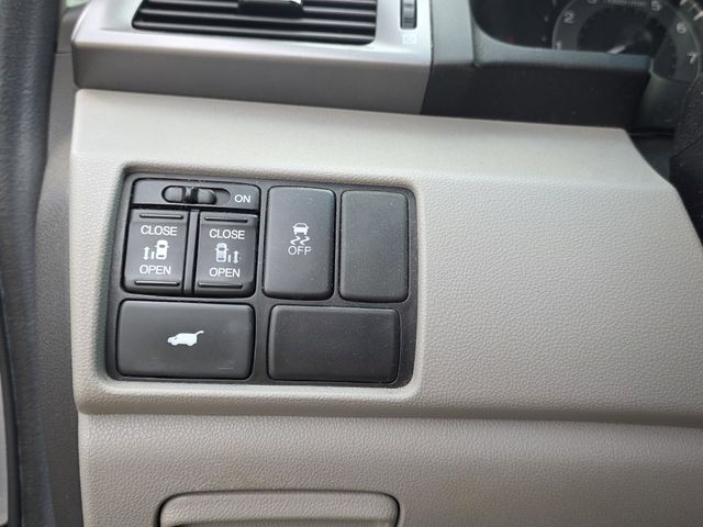 2011 Honda Odyssey EX-L photo 9