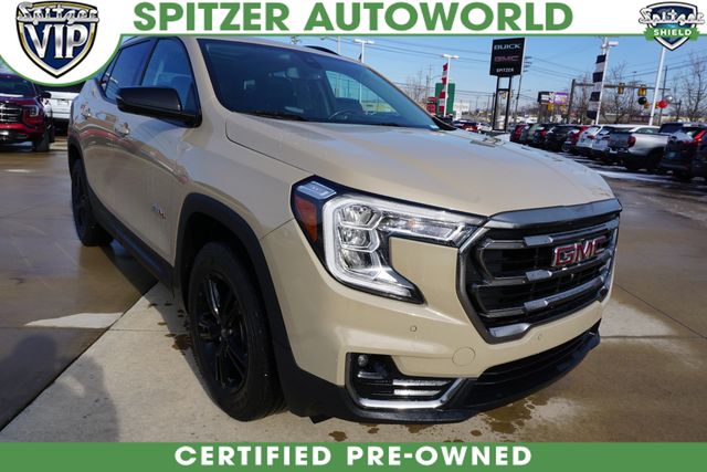 2022 GMC Terrain AT4's photo