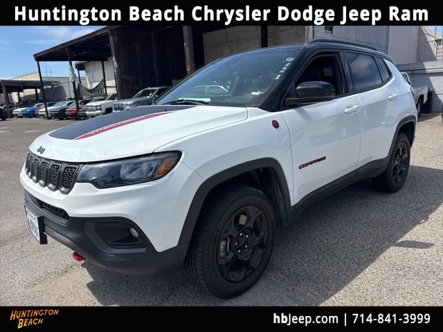 Bright White Clearcoat 2024 Jeep Compass Trailhawk 4WD SUV / Crossover Four-Wheel Drive 8-Speed Automatic