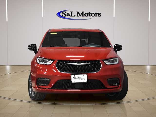 View vehicle photo 2