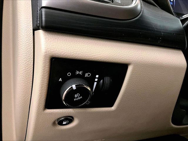 2021 Jeep Grand Cherokee Laredo E White at Auto Express Mitsubishi