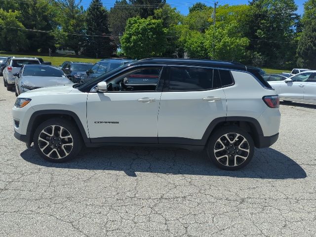 Used 2019 White Jeep Limited image 3