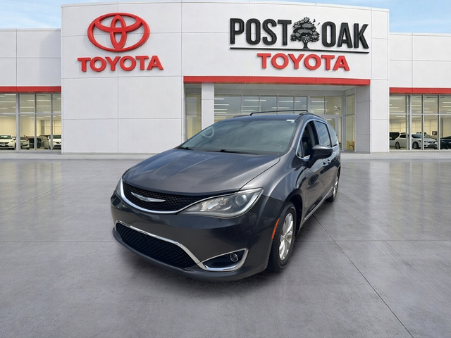2017 Chrysler Pacifica Touring L FWD