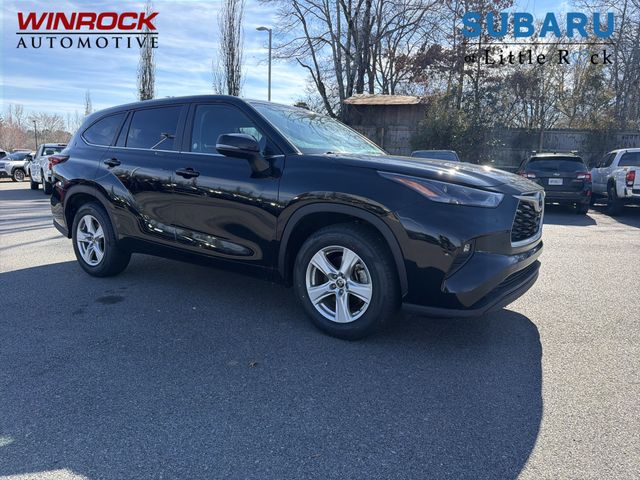 2024 Toyota Highlander LE FWD