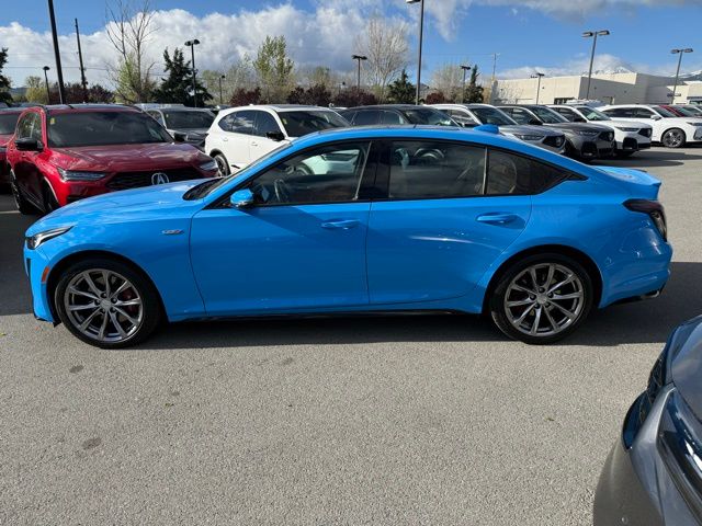 View vehicle photo 2