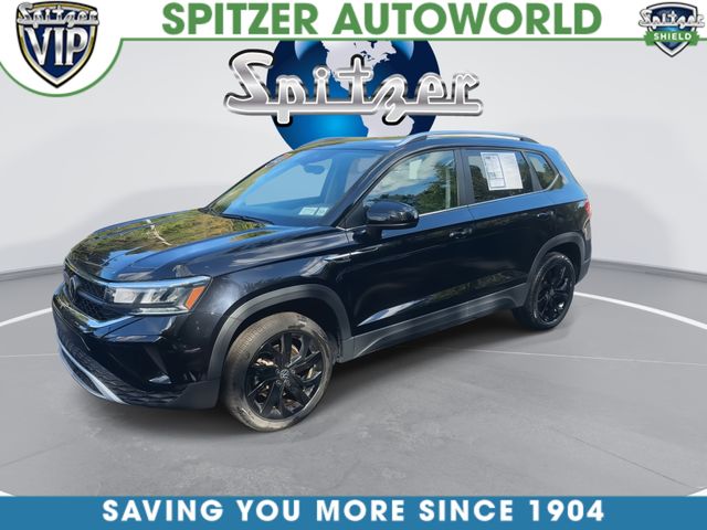 Certified Used 2023 Black Volkswagen 1.5T SE image 5
